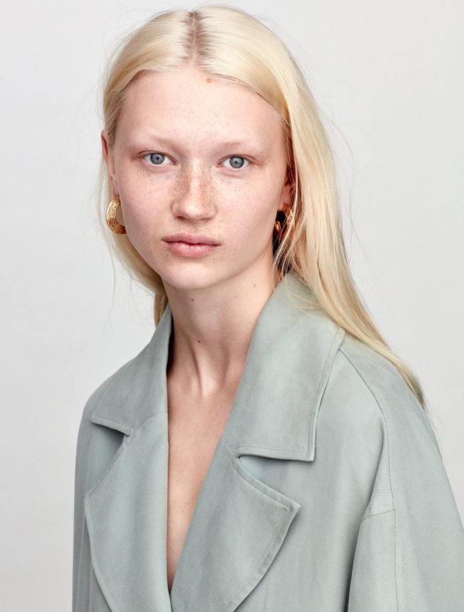 Linnéa Hellbom | Makeup Artist & Hairstylist & Model